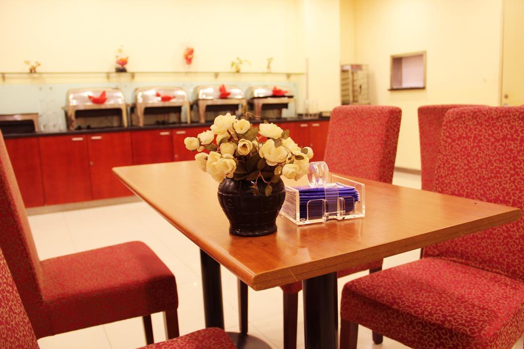Hanting Hotel Shenyang Zhongshan Square Экстерьер фото